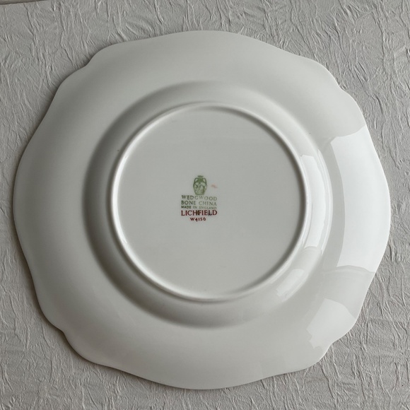Wedgwood Bone China Lichfield Pattern Square Cake Serving Plate Vintage 1960… - Picture 4 of 9